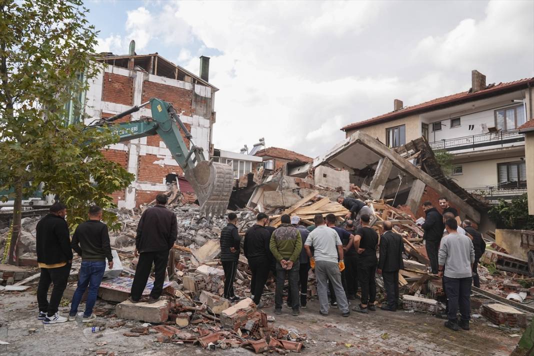 Sındırgı’da önceden boşaltma kararı hayat kurtardı 6
